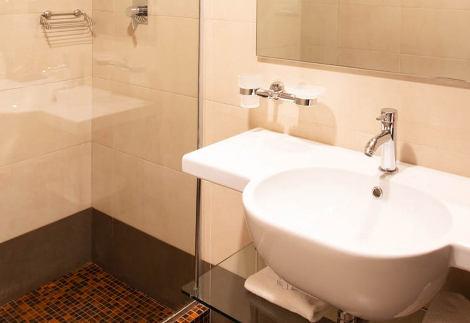 Bagno Hotel Vicenza Longa di Schiavon Bagno Hotel Vicenza Longa di Schiavon